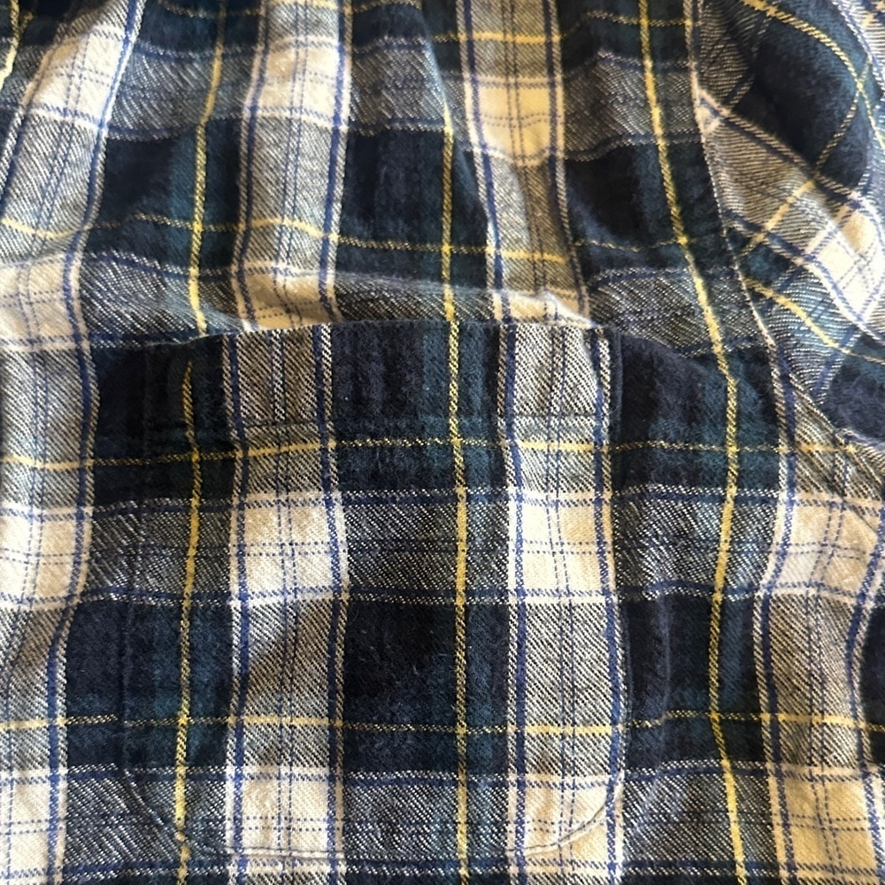 LL Bean relaxed fit Plaid Button-Up Shirt 100% cotton green navy and cream - Picture 5 of 9